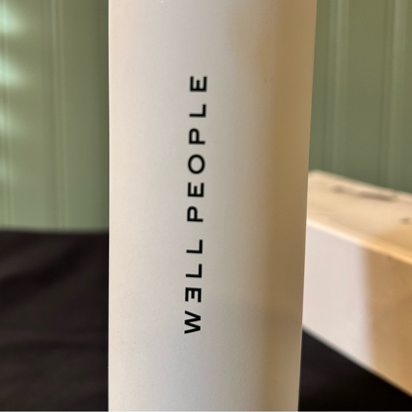 NIB W3LL People Juice Cleanse Soothing Aloe Face Cleanser - Picture 8 of 8